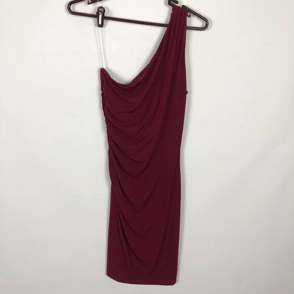 Glamour & Co Oxblood Red One Shoulder Ruched Dress - Picture 4 of 7